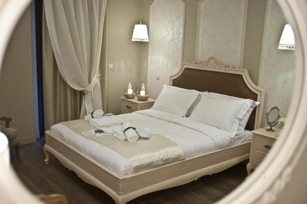 Melies Boutique Hotel Káto Loutrákion Chambre photo