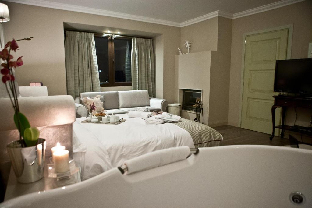 Melies Boutique Hotel Káto Loutrákion Chambre photo